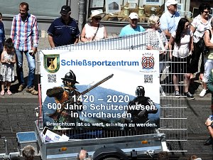 Festumzug aus einer etwas anderen Perspektive