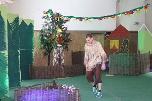 Peter und der Wolf in der Inszenierung der Nordth&uuml;ringer Lebenshilfe