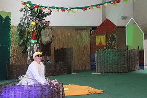 Peter und der Wolf in der Inszenierung der Nordth&uuml;ringer Lebenshilfe