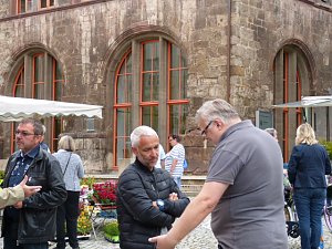 Wahlkampf zwischen Obst und Gem&uuml;se