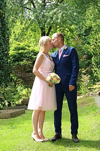 Freie Hochzeit im Ahornpark