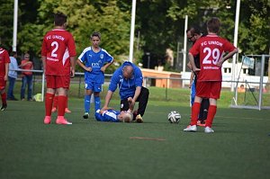 Knappe Niederlage zum Auftakt