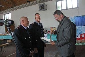 Feuerwehr buntem Programm