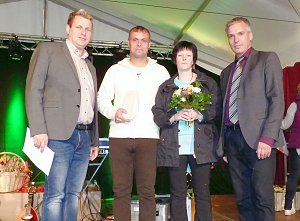 "Frankenh&auml;user Blumensommer" Im Rahmen des Frankenh&auml;user Bauernmarktes fand die Auswertung der Aktion "Frankenh&auml;user Blumensommer" 2017