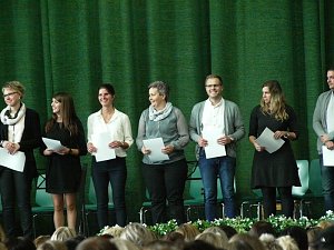 Verbeamtung von &uuml;beer 350 Lehrerinnen und Lehrern