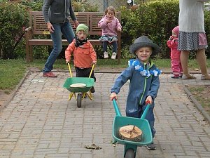 Wies'n Alarm in der Kita K&auml;ferland