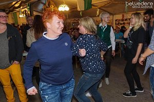 Kirmestanz im Samstagabend