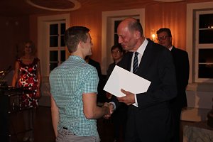  Ausgezeichnete Pr&uuml;fungsleistungen belohnt