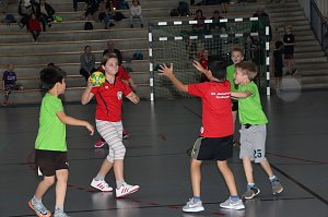 Handball Nachwuchs - der erste Sieg der Saison geht an Petersdorf
