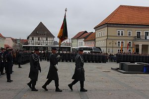 Soldatinnen und Soldaten vereidigt