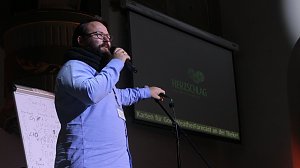 Poetry Slam in der Altendorfer Kirche