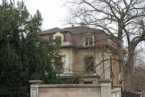 Corbach-Club, Bahnhof und Schloss