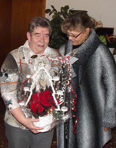 Basteln und Gratulation zur Ehrung mit der Th&uuml;ringer Rose 2017