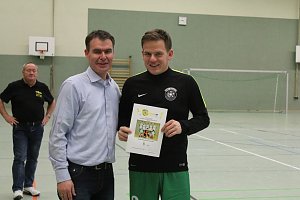 Cup-Verteidiger wurde gefordert