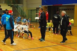 Nikolaus Spielfest der 1. Klassen