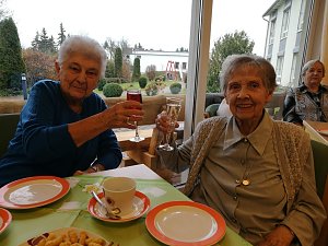 Tanztee im Seniorenzentrum Katharina von Bora