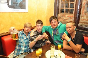 Ferienparty im Schabernack & Grease