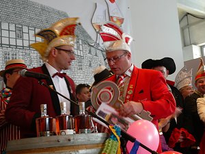 Empfang im Foyer am Rosenmontag