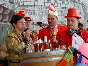 Empfang im Foyer am Rosenmontag