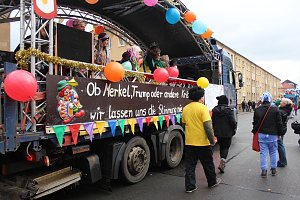 Rosenmontagsumzug in Sondershausen (1)