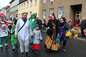Rosenmontagsumzug in Sondershausen (2) 