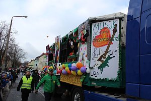 Rosenmontagsumzug in Sondershausen (2) 