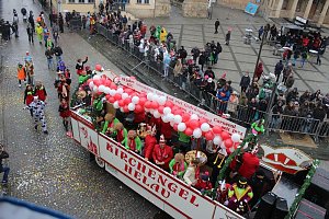 Rosenmontagsparty auf dem Markt Sondershausen