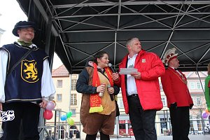 Rosenmontagsparty auf dem Markt Sondershausen