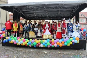 Rosenmontagsparty auf dem Markt Sondershausen