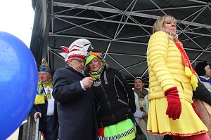 Rosenmontagsparty auf dem Markt Sondershausen