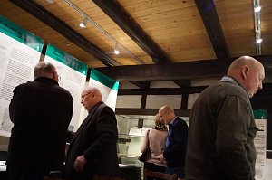 Vernissage er&ouml;ffnet - W&uuml;nschelrute