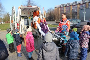Erste Hilfe &Uuml;bung f&uuml;r Kindergartenkinder