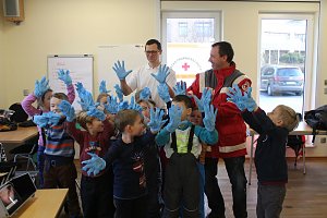 Erste Hilfe &Uuml;bung f&uuml;r Kindergartenkinder