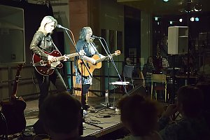 Zum Konzert von THE LYNNeS aus Kanada