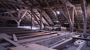 Abriss und Neubau statt Sanierung - das Humboldt Gymnasium wird abgerissen