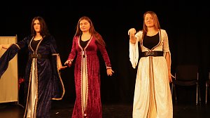 Tanztheater zum Weltfrauentag