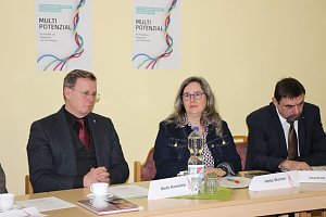 Umsetzung des Landesprogramms "Arbeit f&uuml;r Th&uuml;ringen (LAT)