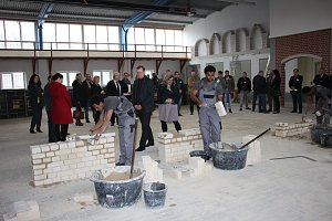Umsetzung des Landesprogramms "Arbeit f&uuml;r Th&uuml;ringen (LAT)