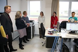 Umsetzung des Landesprogramms "Arbeit f&uuml;r Th&uuml;ringen (LAT)