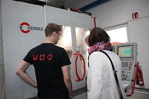 Der besondere runde Ordner f&uuml;r den Wirtschaftsminister