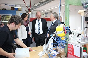 Der besondere runde Ordner f&uuml;r den Wirtschaftsminister