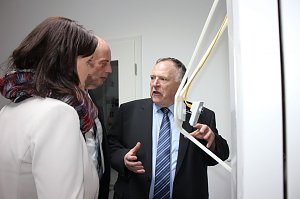Der besondere runde Ordner f&uuml;r den Wirtschaftsminister