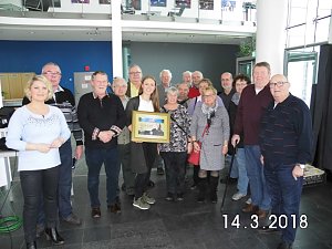 Besuch beim mdr: Gruppenbild mit Moderatorin