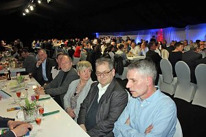 Schauprogramm, Ehrenamtspreise und mehr bei Sportgala