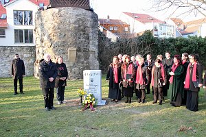 Stele f&uuml;r Heinz Unger enth&uuml;llt