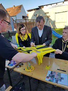 Ein "Held " zu Gast bei Freunden