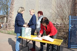 Hurra, wir spielen in der sanierten Kita