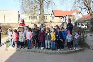 Hurra, wir spielen in der sanierten Kita