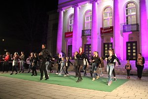 Die Eleven des Tanzstudio Radeva auf der 10. Nordth&uuml;ringer Kulturnacht