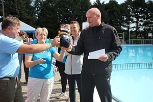 24-Stunden-Schwimmen begeisterte